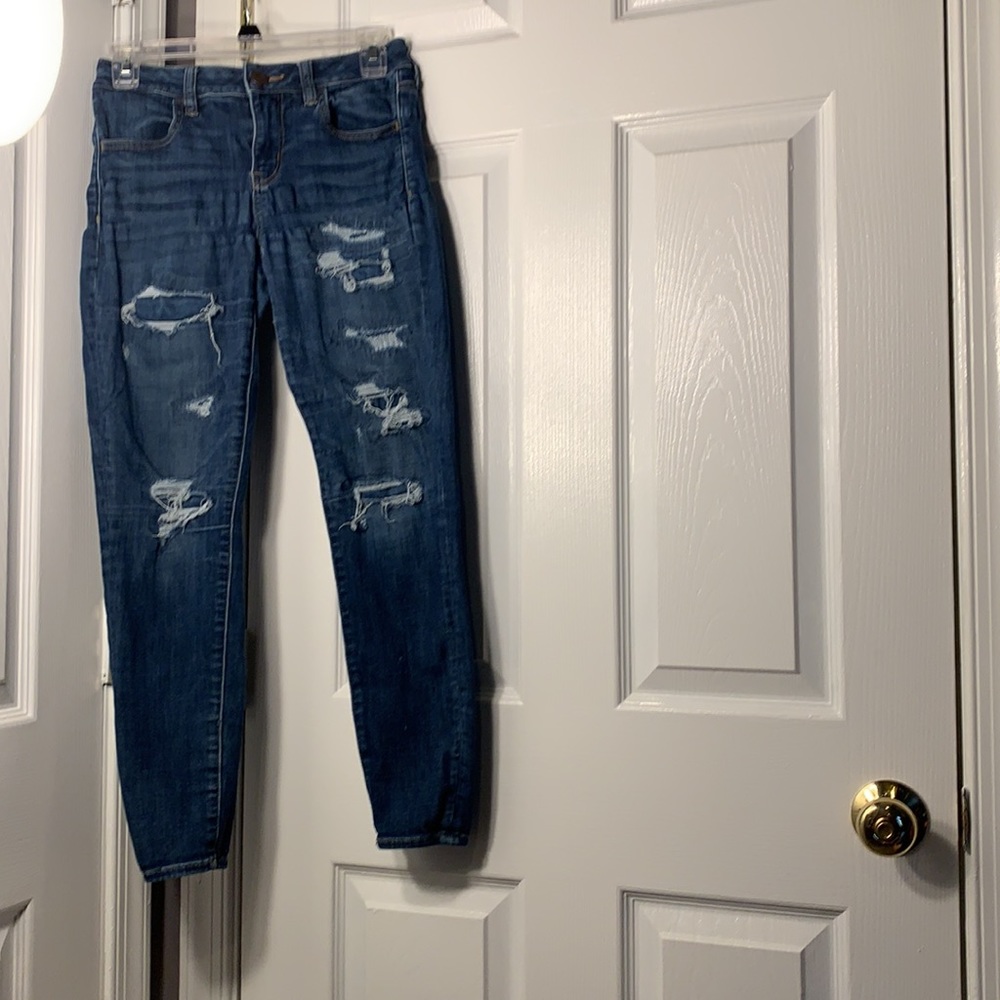American eagle jeans, size 2 short, next level stretch Open to offers and trade!